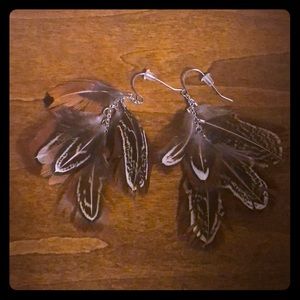 Boho hippie real feather earrings -so pretty!